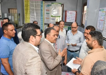 محافظ الشرقية يختتم جولته بديرب نجم بمتابعة إنتظام العمل بالمركز التكنولوجي لخدمة المواطنين 29 - جريدة المساء