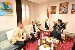 رئيس جهاز القري السياحية يلتقي البابا تواضروس في مستهل زيارته للعلمين 21 - جريدة المساء