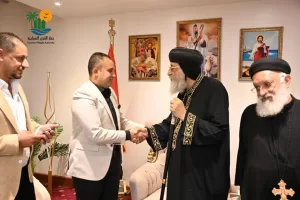رئيس جهاز القري السياحية يلتقي البابا تواضروس في مستهل زيارته للعلمين 23 - جريدة المساء