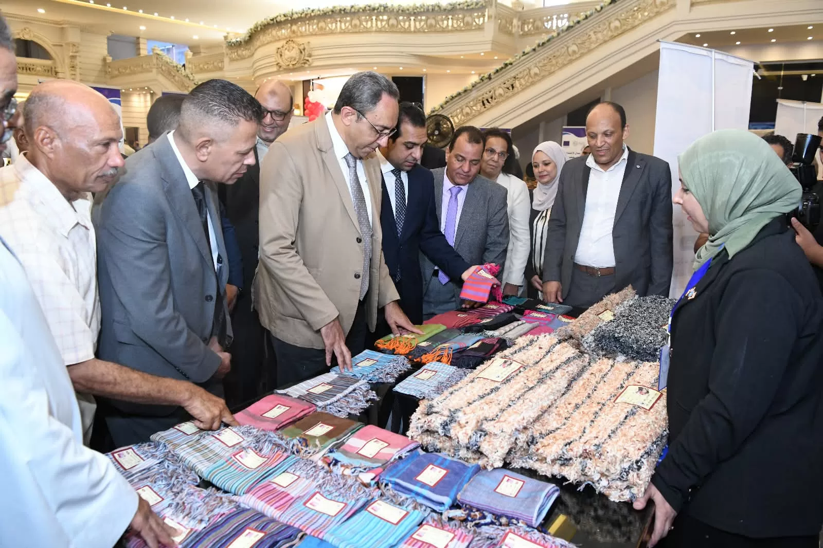 محافظ قنا يشارك في المنتدى الاقتصادي الإقليمي لريادة الأعمال بمشاركة واسعة من شركاء التنمية 42 - جريدة المساء