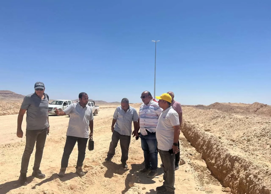 رئيس مدينة قنا الجديدة يتفقد مشروعات المرافق بمنطقة التوسعات الشرقية 16 - جريدة المساء رئيس مدينة قنا الجديدة يتفقد مشروعات المرافق بمنطقة التوسعات الشرقية 15 - جريدة المساء