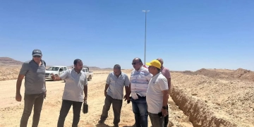 رئيس مدينة قنا الجديدة يتفقد مشروعات المرافق بمنطقة التوسعات الشرقية 2 - جريدة المساء رئيس مدينة قنا الجديدة يتفقد مشروعات المرافق بمنطقة التوسعات الشرقية 1 - جريدة المساء