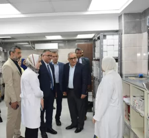 رئيس هيئة التأمين الصحي افتتح شبكة الطوارئ بفرع القاهرة 21 - جريدة المساء