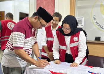 الهلال الأحمر وسفارة إندونيسيا يتعاونان لتوفير دم آمن للمرضى 16 - جريدة المساء