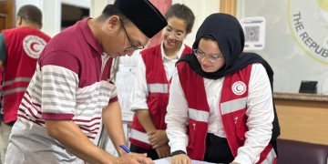 الهلال الأحمر وسفارة إندونيسيا يتعاونان لتوفير دم آمن للمرضى 1 - جريدة المساء