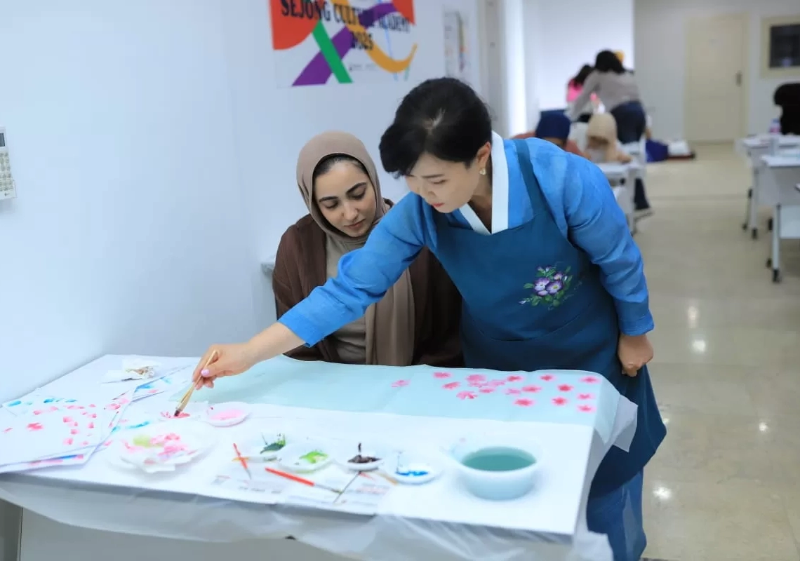 المركز الثقافي الكوري يطلق ورشة فن الرسم الشعبي التقليدي 19 - جريدة المساء المركز الثقافي الكوري يطلق ورشة فن الرسم الشعبي التقليدي 18 - جريدة المساء