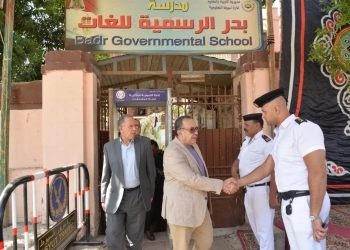 محافظ أسيوط يتفقد استعدادات المقار الانتخابية 19 - جريدة المساء