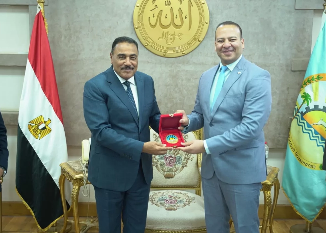 محافظ مطروح يكرم الدكتور إسلام عساف وكيل وزارة الصحة السابق 20 - جريدة المساء محافظ مطروح يكرم الدكتور إسلام عساف وكيل وزارة الصحة السابق 19 - جريدة المساء