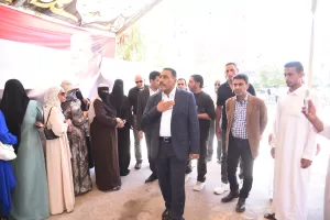 محافظ مطروح يتفقد سير انتخابات الشوري بلجان المدينة 28 - جريدة المساء