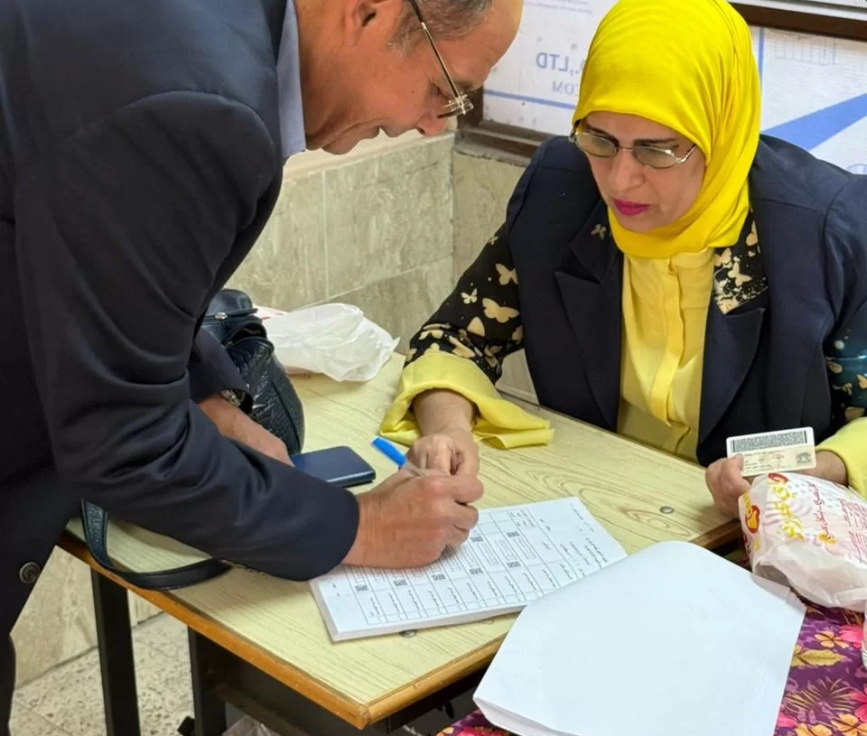 شردي يُدلي بصوته في اليوم الثاني من الانتخابات 18 - جريدة المساء شردي يُدلي بصوته في اليوم الثاني من الانتخابات 17 - جريدة المساء