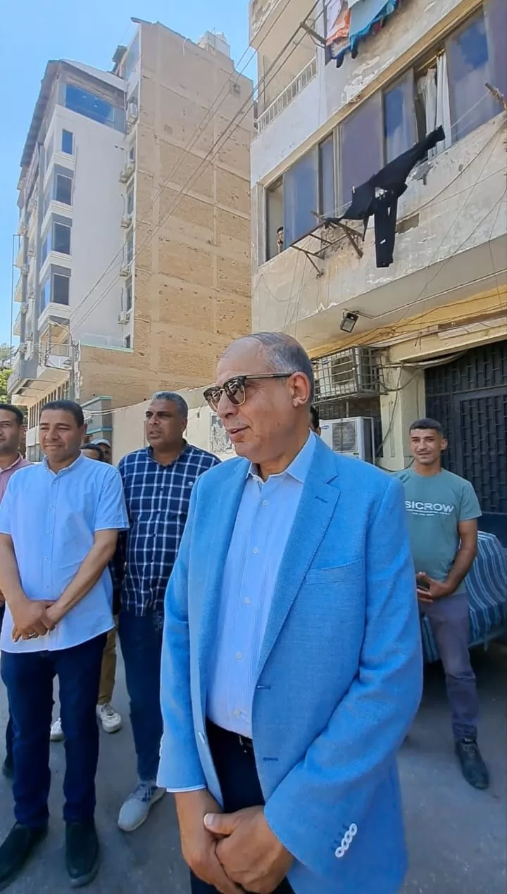 كدواني أحب الناس فجبر خواطرهم.. فأحبّوه وأنشدوا له الشعر 25 - جريدة المساء