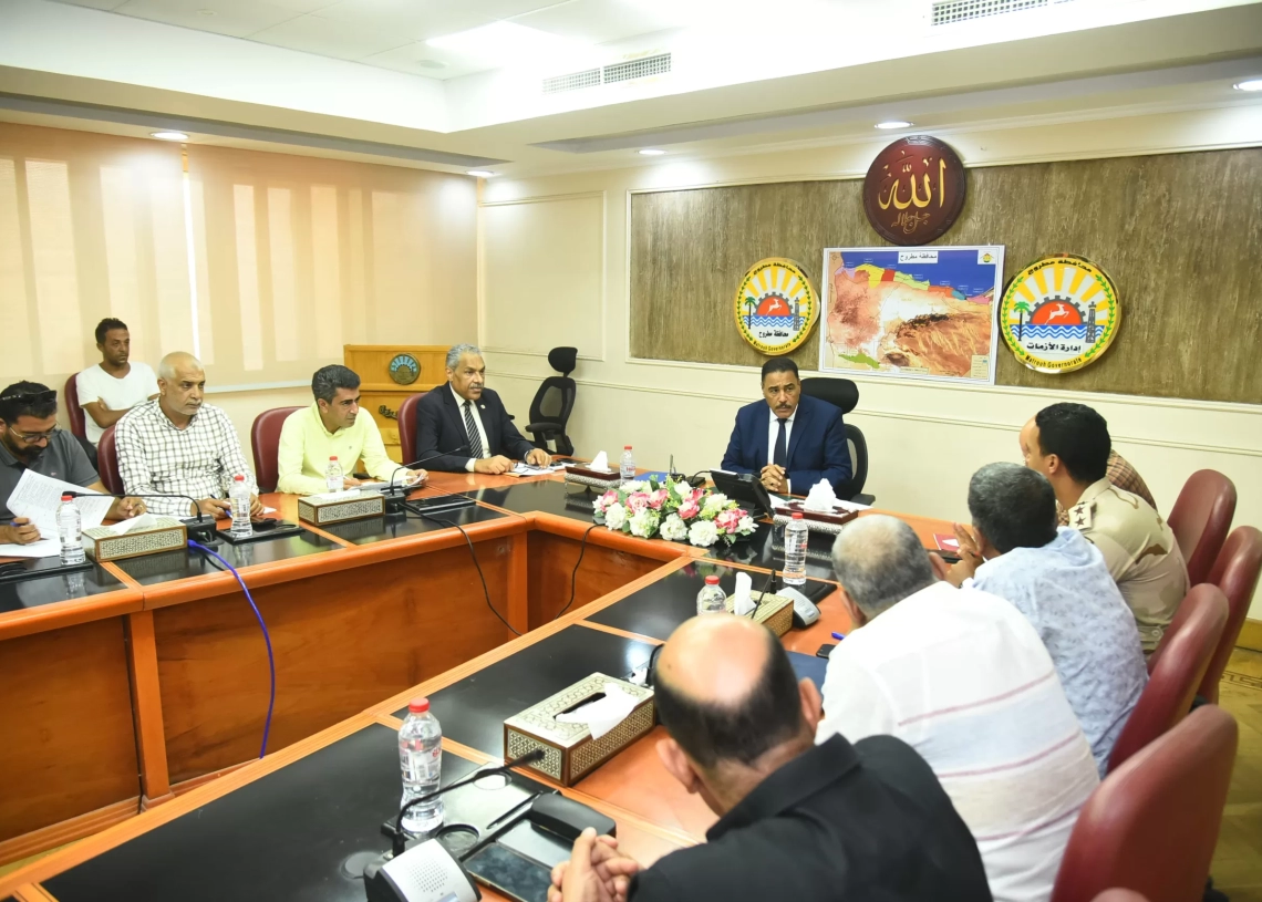 مناقشة خطة استكمال وتطوير مشروعات بمرسي مطروح 19 - جريدة المساء