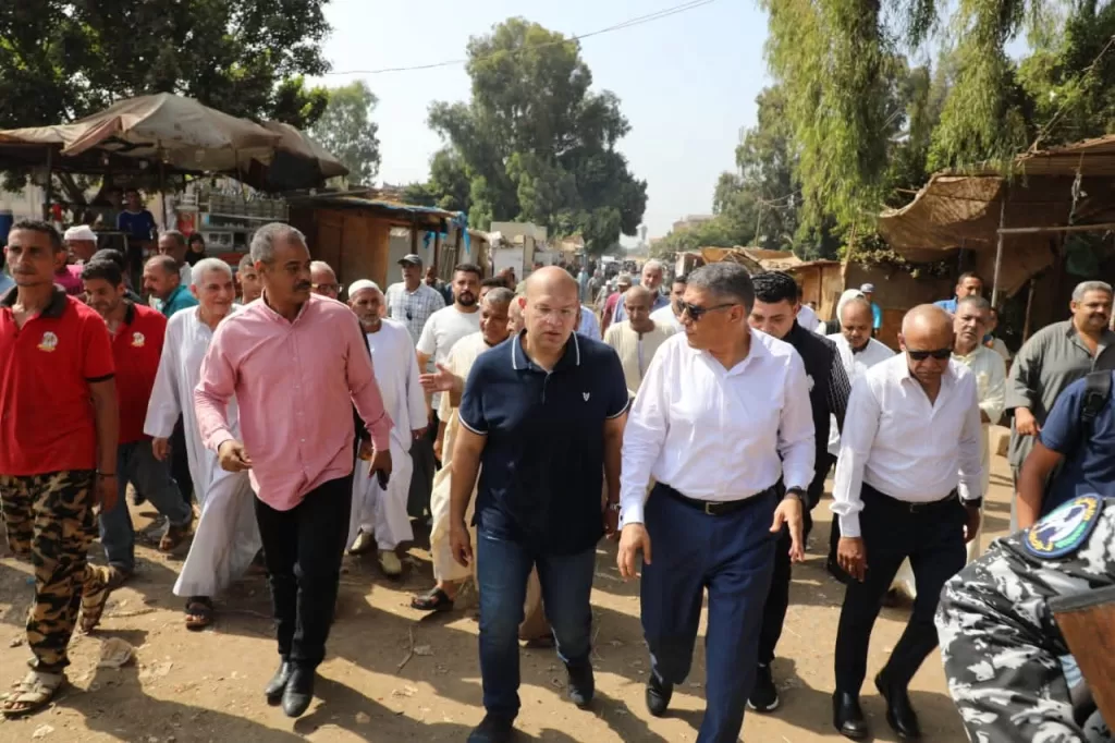 محافظ الجيزة يوجه بحلول عاجلة لعبور آمن للمشاة بمحطة نكلا 19 - جريدة المساء