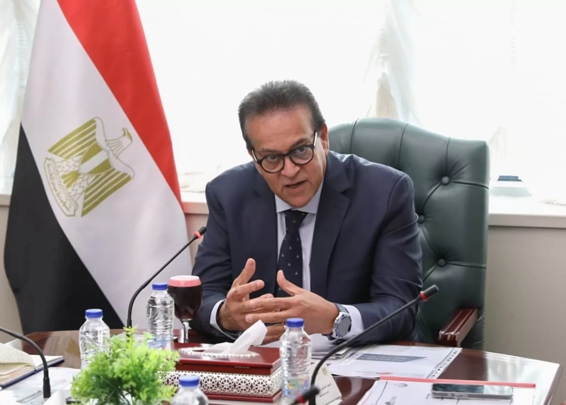 وزيرالصحة يتابع تقديم الرعاية الطبية لمصابي حادث غرق عدد من الطلاب بالأسكندرية 19 - جريدة المساء