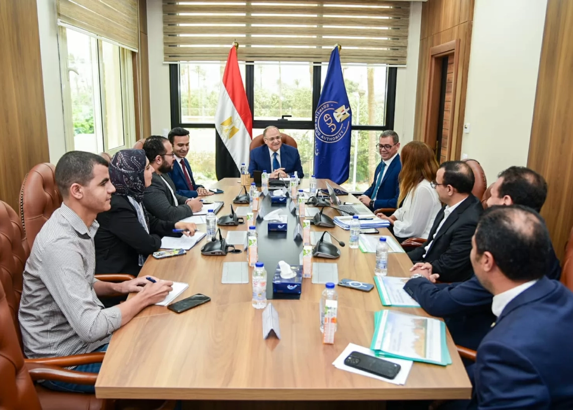 الغمراوي بحث مع شركة "فياترس" خطط توطين صناعة الأدوية وتعزيز الاستثمار 20 - جريدة المساء الغمراوي بحث مع شركة "فياترس" خطط توطين صناعة الأدوية وتعزيز الاستثمار 19 - جريدة المساء