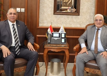 بحث تيسير الخدمات التأمينية للمحامين وأسرهم بين الهيئة والنقابة 16 - جريدة المساء