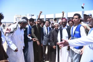 نائب المحافظ يتفقد قافلة "مطروح الخير" بقرية أبو زريبة بالسلوم  27 - جريدة المساء