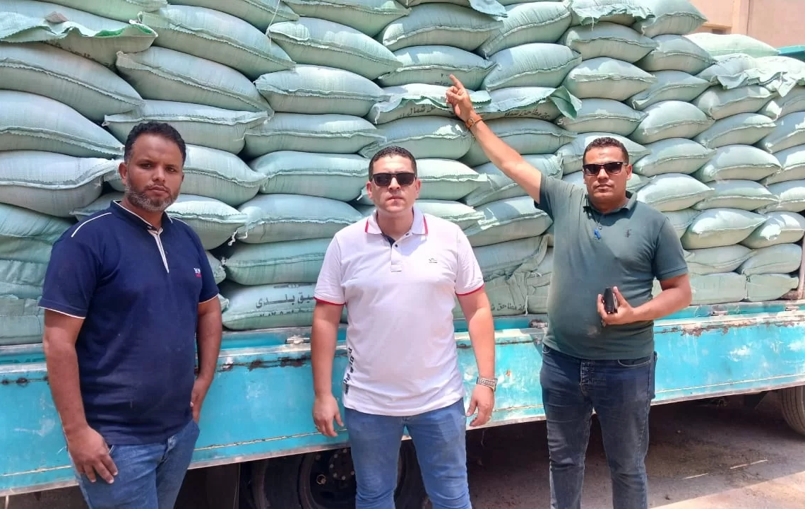 ضبط 38.5 طن دقيق بلدي مدعم قبل بيعها بالسوق السوداء بالجيزة 19 - جريدة المساء
