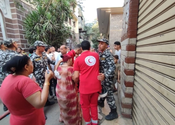 الهلال الأحمر يدعم جهود الإطفاء في حريق سوق الترجمان بفرق الطوارئ 27 - جريدة المساء