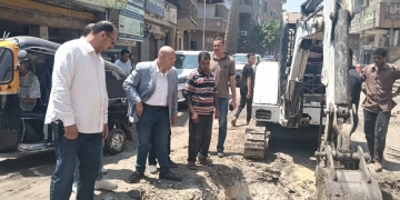 نائب محافظ الجيزة يتفقد مشروعات الصرف الصحي بحي جنوب وقري أبوالنمرس 1 - جريدة المساء