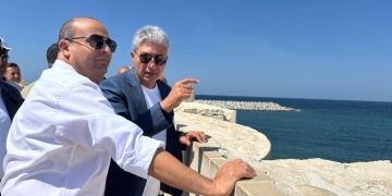 وزير السياحة والآثار يوجه بإعداد خطة جديدة لترويج الإسكندرية 1 - جريدة المساء