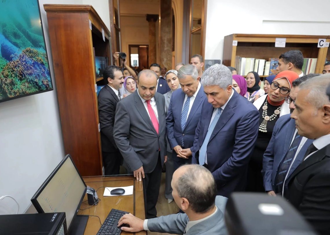 وزير السياحة ومحافظ الإسكندرية يفتتحان معرض أسرار المدينة الغارقة ضمن فعاليات التراث المغمور 19 - جريدة المساء