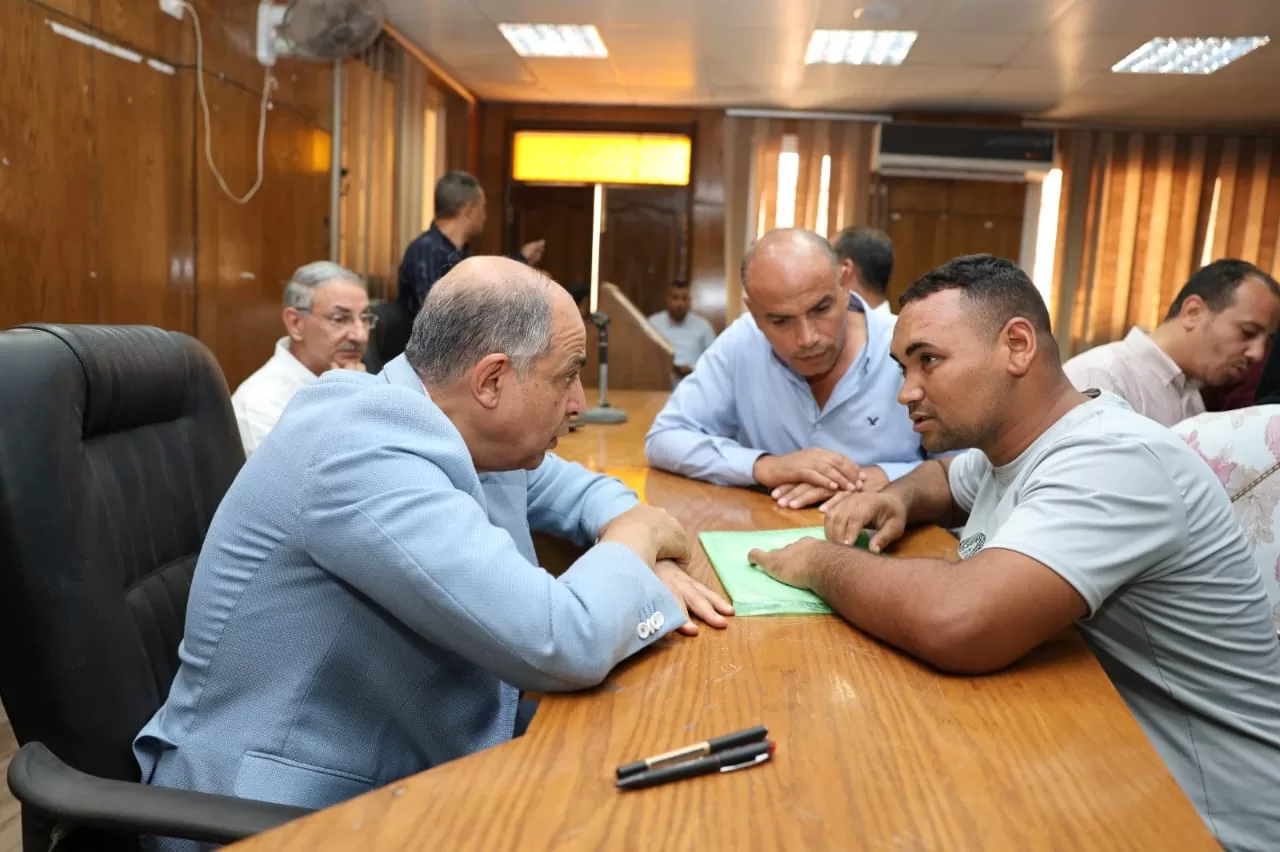 كدواني في جولة بسمالوط: قرارات فورية لخدمة الأهالي واستكمال مشروعات البنية الأساسية 48 - جريدة المساء