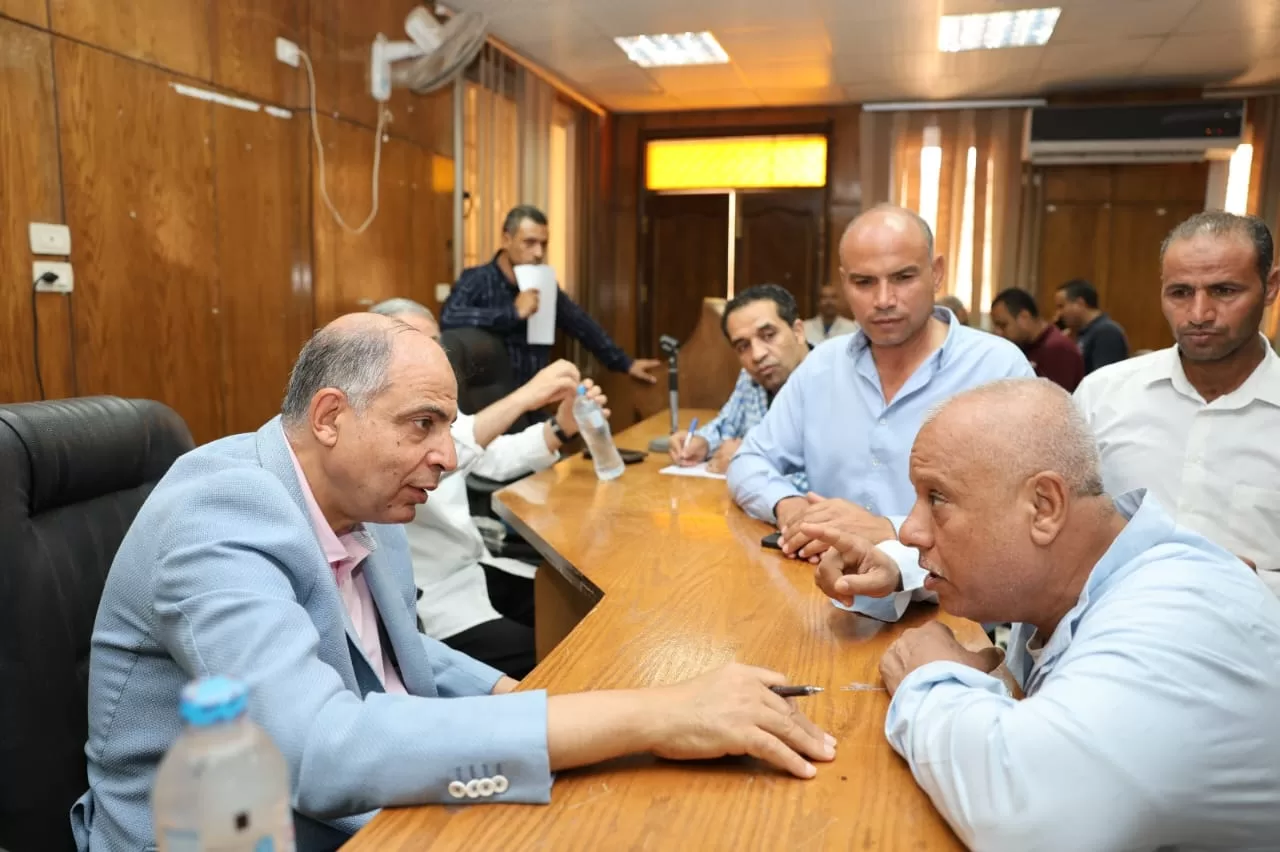 كدواني في جولة بسمالوط: قرارات فورية لخدمة الأهالي واستكمال مشروعات البنية الأساسية 44 - جريدة المساء