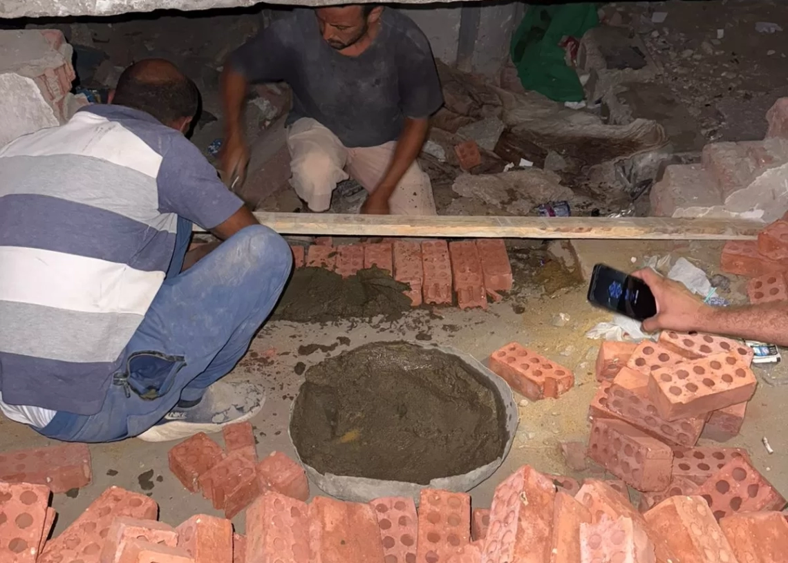 بعد واقعة "الثقب الأسود" بالهرم.. محافظة الجيزة تغلق فتحات أسفل الكباري لمنع استغلالها في أنشطة غير مشروعة 59 - جريدة المساء