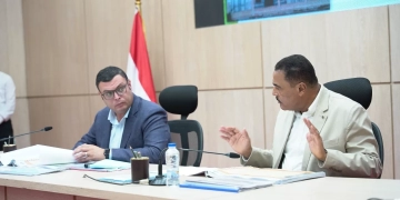 وزير الإسكان ومحافظ مطروح يتابعان الموقف التنفيذي لمشروعات التنمية والمرافق بالمحافظة 2 - جريدة المساء وزير الإسكان ومحافظ مطروح يتابعان الموقف التنفيذي لمشروعات التنمية والمرافق بالمحافظة 1 - جريدة المساء