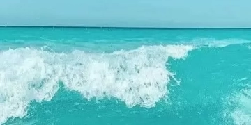 تعرف على الشواطئ الآمنة بمرسى مطروح مع استمرار ارتفاع الامواج 1 - جريدة المساء