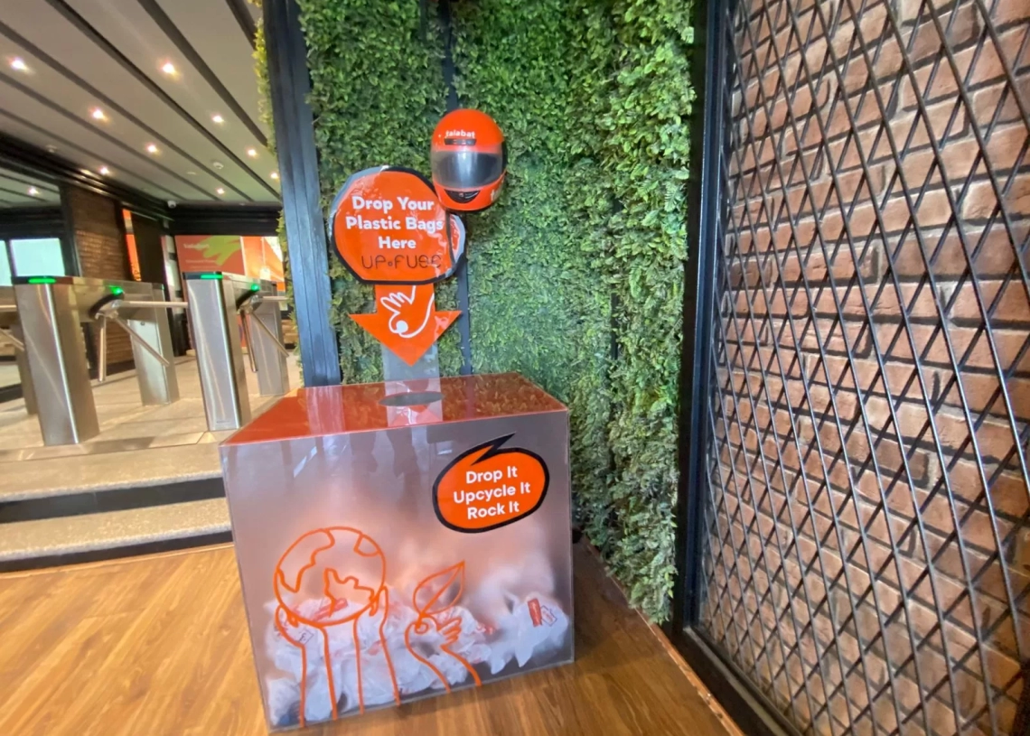 "طلبات مصر" تتعاون مع Upfuse لتحويل أكياس البلاستيك إلى منتجات صديقة للبيئة 19 - جريدة المساء