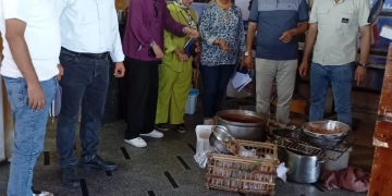 تشديد الرقابة على الأسواق والمنشآت الغذائية بمطروح 2 - جريدة المساء تشديد الرقابة على الأسواق والمنشآت الغذائية بمطروح 1 - جريدة المساء