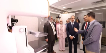 إطلاق منظومة للكشف المبكر عن سرطان الثدى باستخدام الذكاء الاصطناعى بمستشفى "بهية" 1 - جريدة المساء