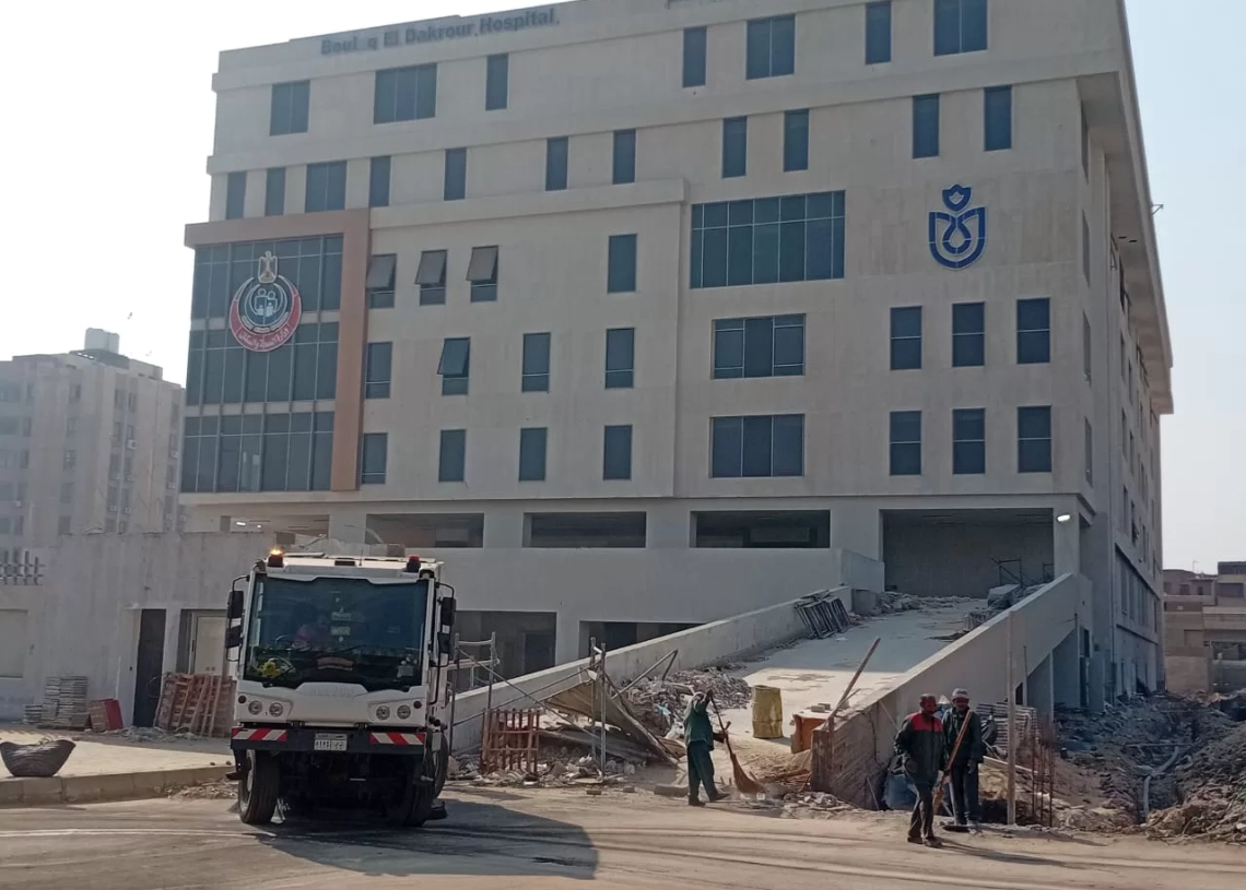 "نظافة الجيزة" ترفع ٥٠٠ طن مخلفات أسفل محور كمال عامر ومحيط مستشفى بولاق 19 - جريدة المساء