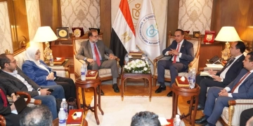 بحث تنفيذ آليات التعاون بين هيئة الرعاية الصحية والقومية لسلامة الغذاء 1 - جريدة المساء