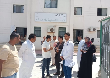 نائب محافظ مطروح تفقد قرية أم الرخم وتابع خدماتها الطبية 27 - جريدة المساء