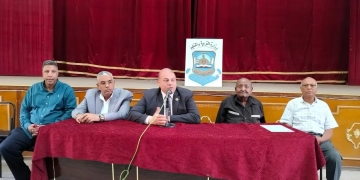 "تعليم قنا": صرف مستحقات معلمي الحصة وتوزيع الكتب قبل بدء العام الدراسي 17 - جريدة المساء