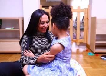 د. مايا مرسى وزيرة التضامن الاجتماعى مع الأطفال