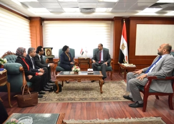 نائبة وزير الصحة ومحافظ سوهاج بحثا ملفات الصحة والسكان لتعزيز الخدمات المقدمة للمواطنين 29 - جريدة المساء