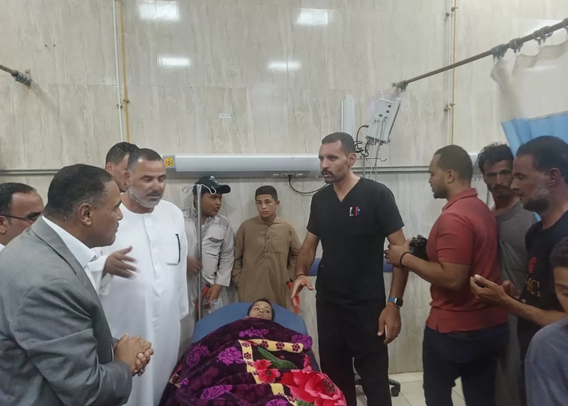محافظ مطروح يتفقد المصابين فى حادث القطار بمستشفى الضبعة ورأس الحكمة 19 - جريدة المساء