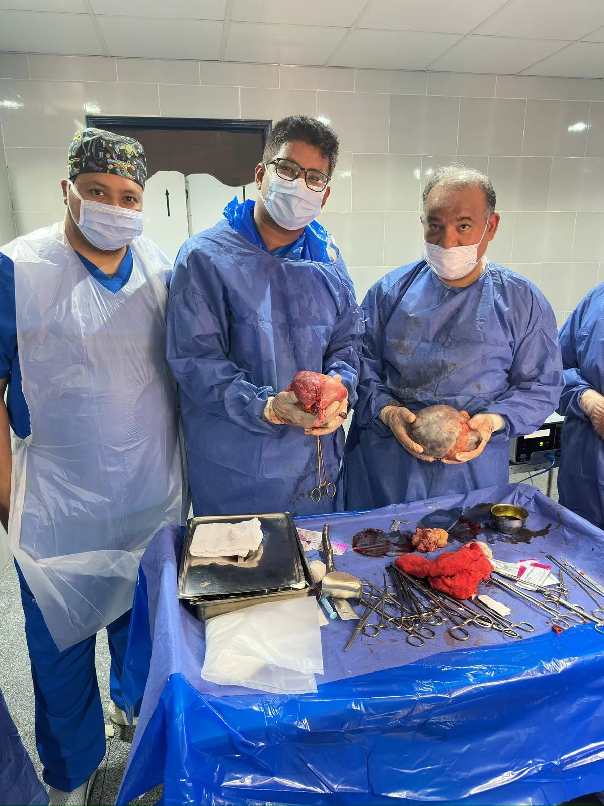 فريق طبي بمستشفى قنا يستأصل ورما خطيرا وينقذ حياة مريضة 22 - جريدة المساء فريق طبي بمستشفى قنا يستأصل ورما خطيرا وينقذ حياة مريضة 21 - جريدة المساء