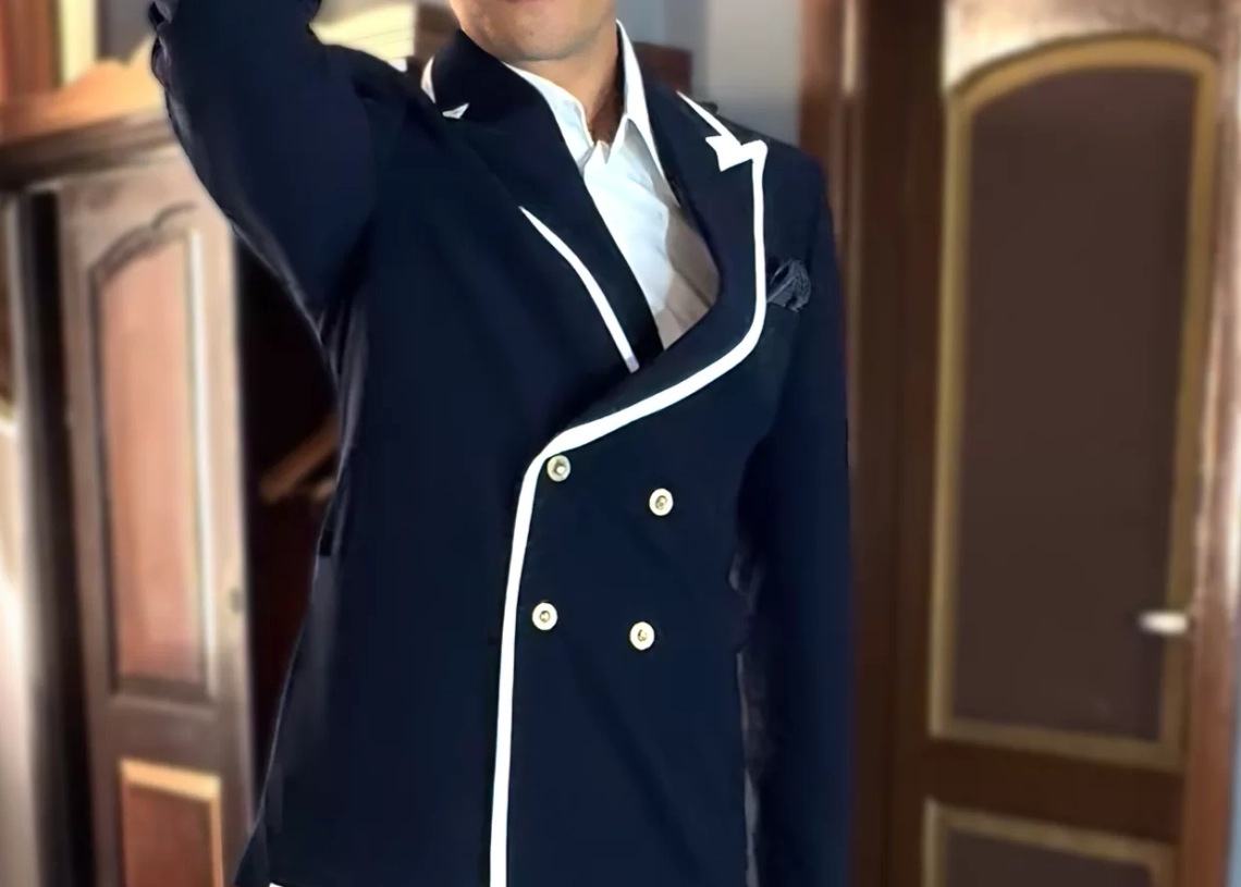 "يمتاز بالنصب ويتحدث بالفرنسية"... تفاصيل شخصية أحمد عبد الوهاب في "درويش" 17 - جريدة المساء