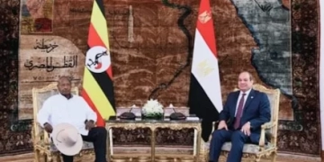 د.فرحات يثمن تصريحات الرئيس السيسي خلال لقائه مع رئيس أوغندا 2 - جريدة المساء د.فرحات يثمن تصريحات الرئيس السيسي خلال لقائه مع رئيس أوغندا 1 - جريدة المساء