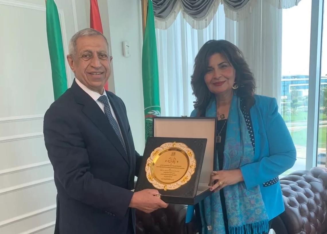 الإتحاد العربي للإعلام والثقافة يكرم د.إسماعيل عبدالغفار 27 - جريدة المساء