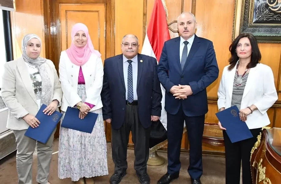 قيادات جديدة بكلية التربية جامعة قناة السويس 20 - جريدة المساء قيادات جديدة بكلية التربية جامعة قناة السويس 19 - جريدة المساء