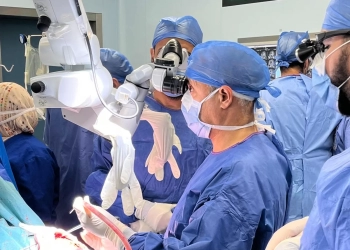 جامعة القناة تنجح في إجراء أول جراحة نوعية لإستئصال ورم بالمخ 19 - جريدة المساء