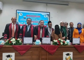 دكتوراه بمرتبة الشرف الأولي للباحث عبدالحكيم حسين من جامعة القناة 35 - جريدة المساء