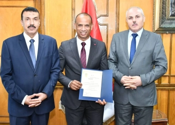 د. محمود شعيب وكيلاً لكلية العلوم الرياضية بجامعة القناة 18 - جريدة المساء