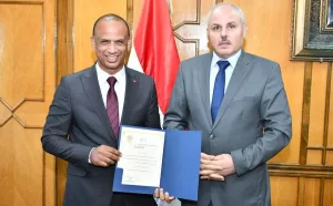 د. محمود شعيب وكيلاً لكلية العلوم الرياضية بجامعة القناة 20 - جريدة المساء